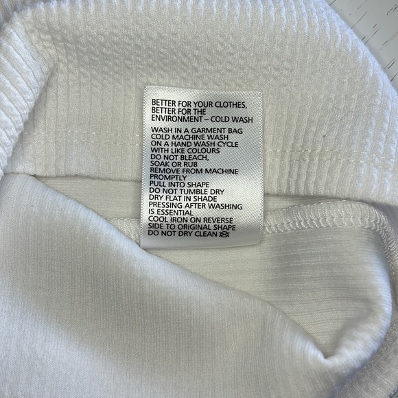 🌼 Sportsgirl - Haulter Neck Top 🌼 - Picture 7 of 8